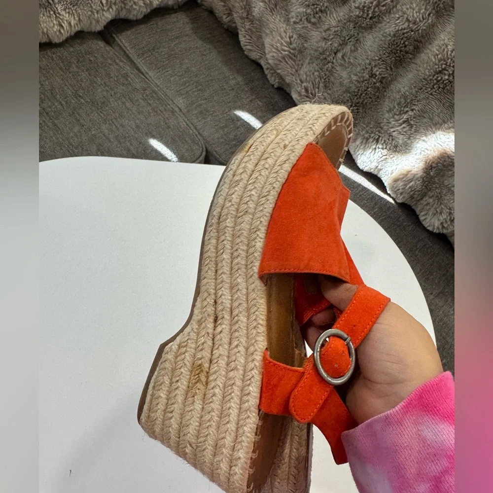 BUNDLE 2 ITEMS FOR $8✨  Universal Thread Women's Orange Espadrille Sandals